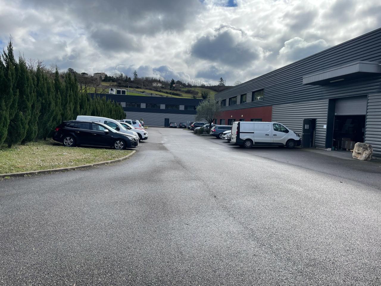 Local d'activité Marcilly-d'Azergues 1028m² Location local d'activité Marcilly-d'Azergues Rhône OLACT2426336 10